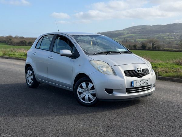 Toyota Yaris Hatchback, Petrol, 2007, Silver