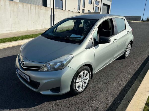 Toyota Yaris Hatchback, Petrol, 2012, Green