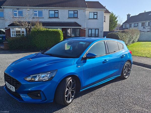 Ford Focus Hatchback, Petrol Hybrid, 2022, Blue