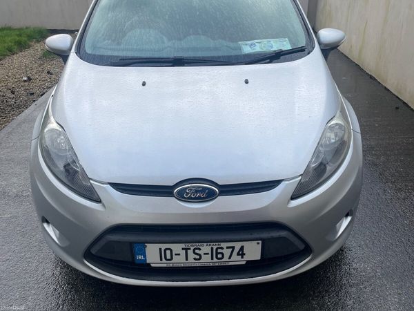Ford Fiesta Hatchback, Petrol, 2010, Silver