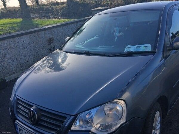 Volkswagen Polo Hatchback, Petrol, 2007, Grey