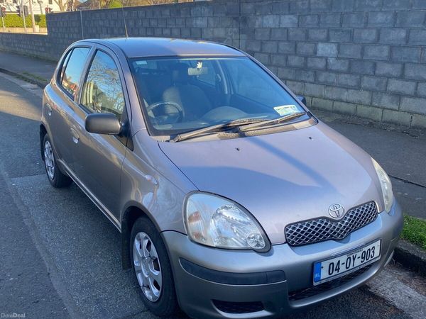 Toyota Yaris Hatchback, Petrol, 2004, Grey