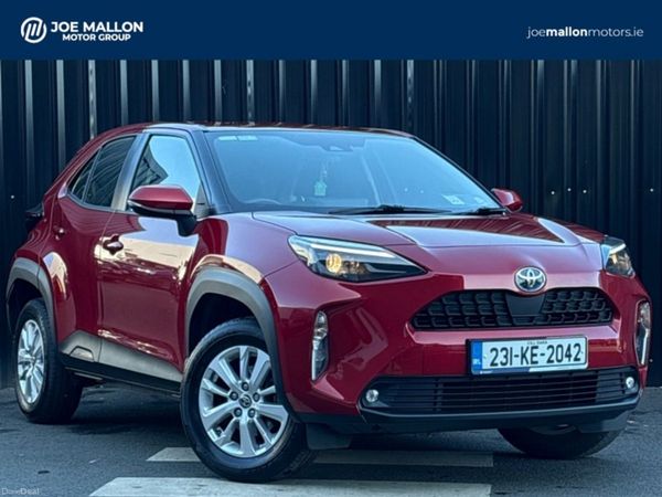 Toyota Yaris Cross Hatchback, Petrol Hybrid, 2023, Red