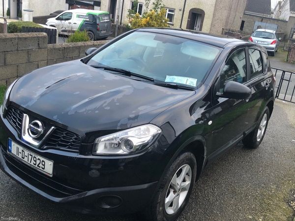 Nissan Qashqai Hatchback, Diesel, 2011, Black