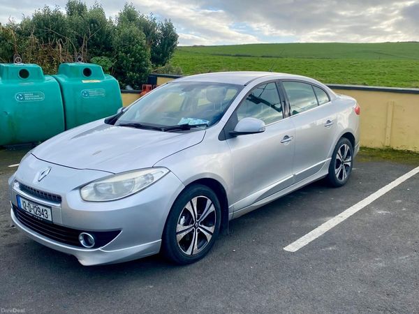 Renault Fluence Saloon, Diesel, 2012, Silver