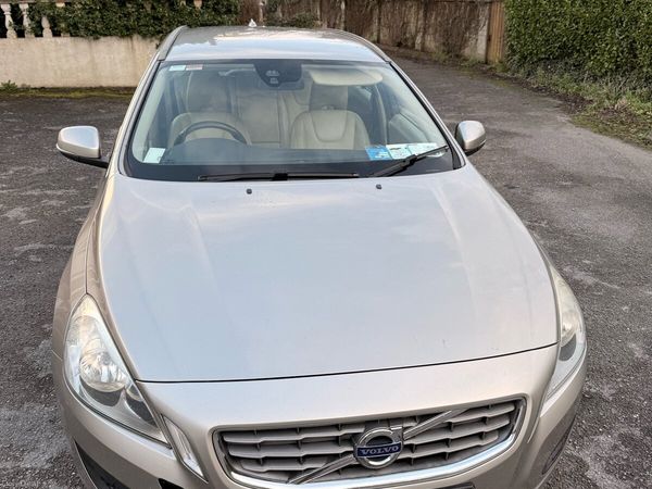 Volvo V60 Estate, Diesel, 2013, Green