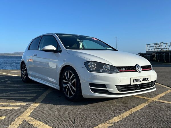 Volkswagen Golf Hatchback, Diesel, 2013, White