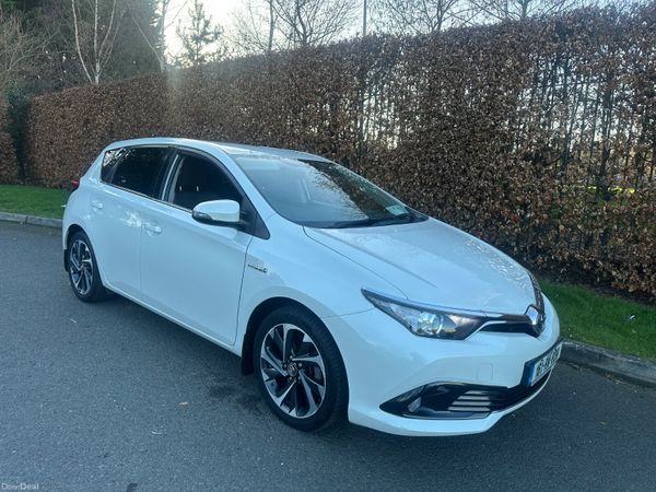 Toyota Auris MPV, Petrol Hybrid, 2016, White