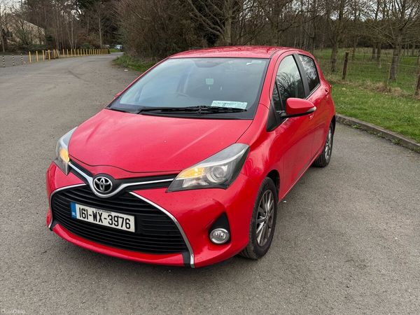 Toyota Yaris Hatchback, Petrol, 2016, Red
