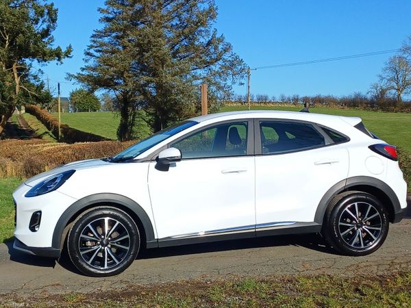 Ford Puma Hatchback, Petrol, 2023, White