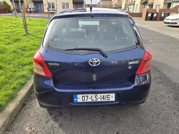 Toyota Yaris Hatchback, Petrol, 2007, Blue