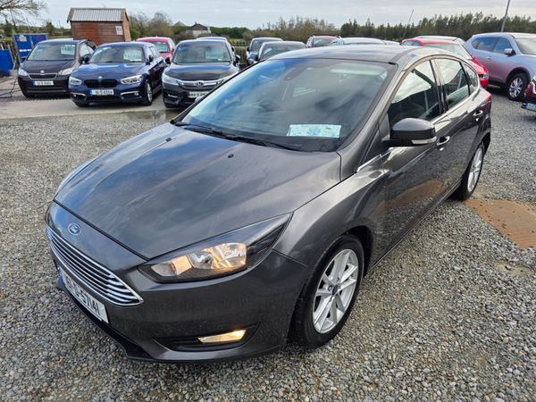 Ford Focus Hatchback, Petrol, 2016, Grey