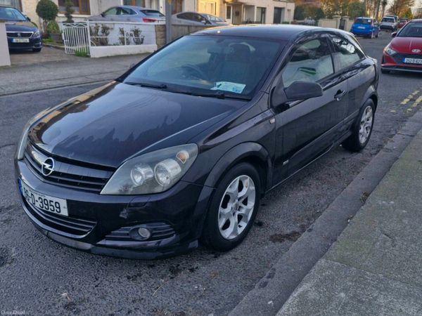 Opel Astra Hatchback, Petrol, 2006, Black