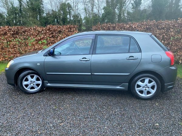 Toyota Corolla Hatchback, Petrol, 2006, Grey