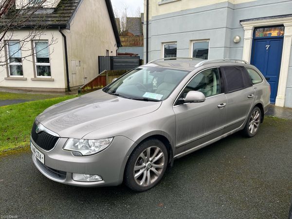 Skoda Superb Estate, Diesel, 2011, Beige