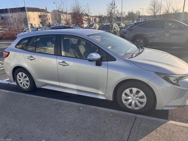 Toyota Corolla Estate, Petrol Hybrid, 2022, Silver