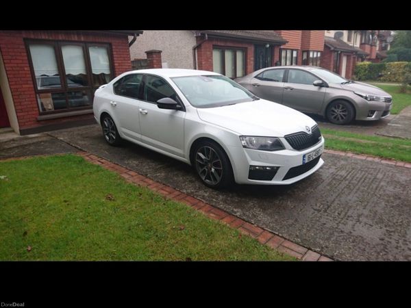 Skoda Octavia Hatchback, Diesel, 2016, White