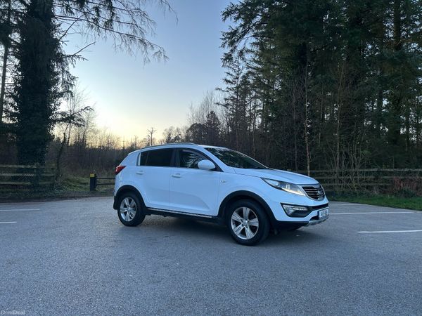 Kia Sportage MPV, Diesel, 2014, White
