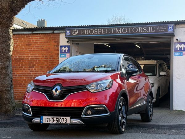 Renault Captur Hatchback, Petrol, 2017, Red