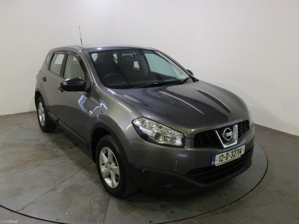 Nissan Qashqai Hatchback, Diesel, 2012, Grey