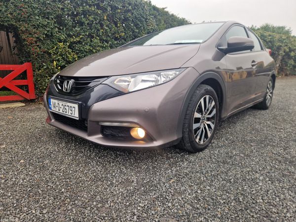 Honda Civic Hatchback, Diesel, 2014, Beige
