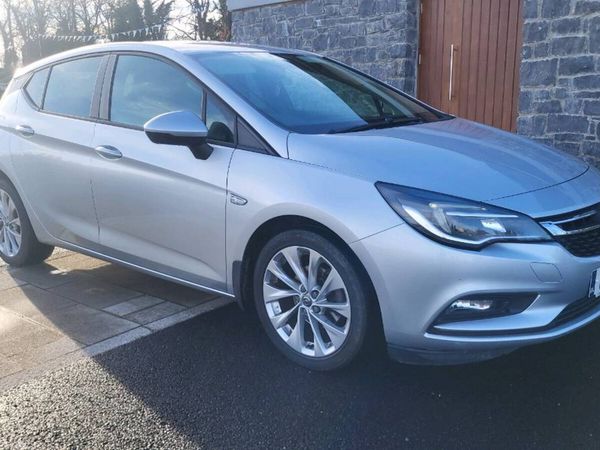 Opel Astra Hatchback, Diesel, 2019, Grey