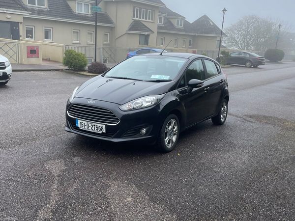 Ford Fiesta Hatchback, Petrol, 2015, Black