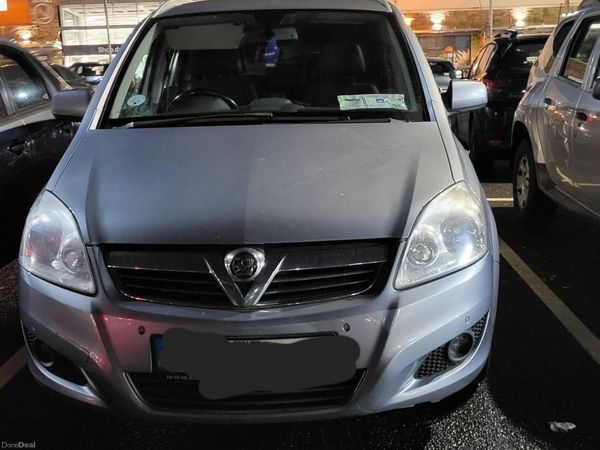 Vauxhall Zafira MPV, Diesel, 2011, Silver