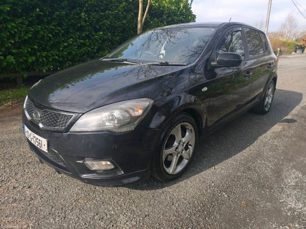 Kia Ceed Hatchback, Diesel, 2010, Black
