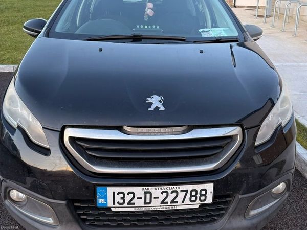 Peugeot 2008 Hatchback, Petrol, 2013, Black