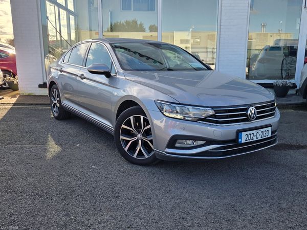 Volkswagen Passat Saloon, Diesel, 2020, Grey