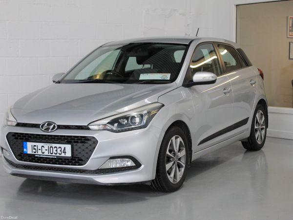 Hyundai i20 Hatchback, Petrol, 2015, Silver