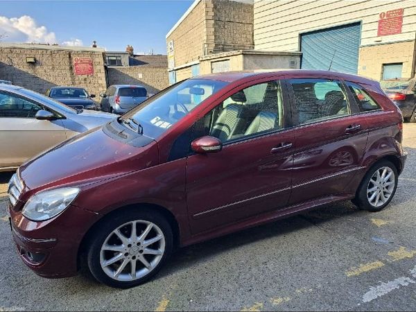Mercedes-Benz B-Class MPV, Petrol, 2006, Red