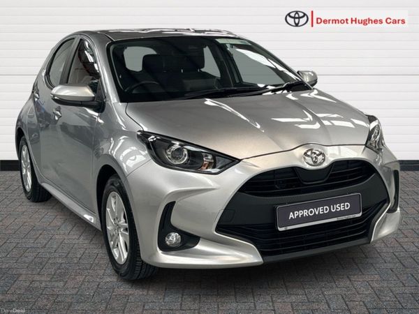Toyota Yaris Hatchback, Petrol, 2024, Silver