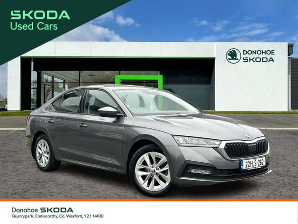 Skoda Octavia Saloon, Diesel, 2022, Grey