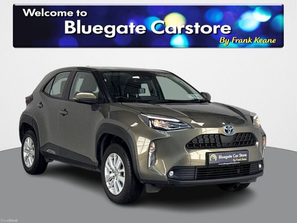 Toyota Yaris Cross Hatchback, Petrol Hybrid, 2023, Green