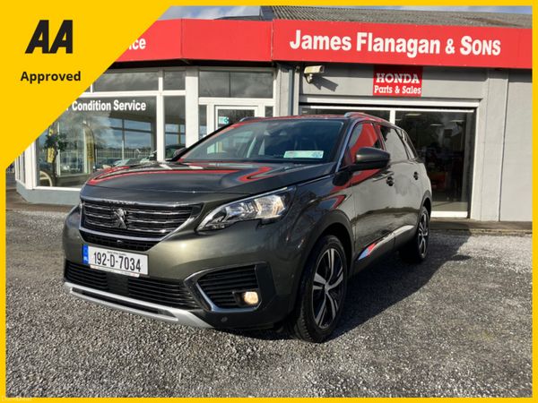 Peugeot 5008 MPV, Diesel, 2019, Grey