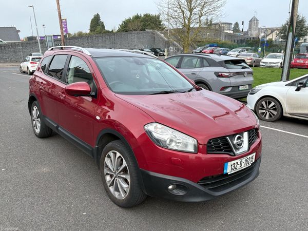 Nissan Qashqai+2 MPV, Diesel, 2013, Red