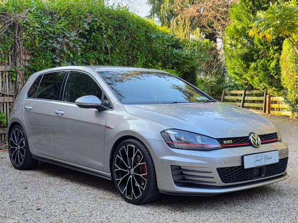 Volkswagen Golf Hatchback, Petrol, 2014, Grey