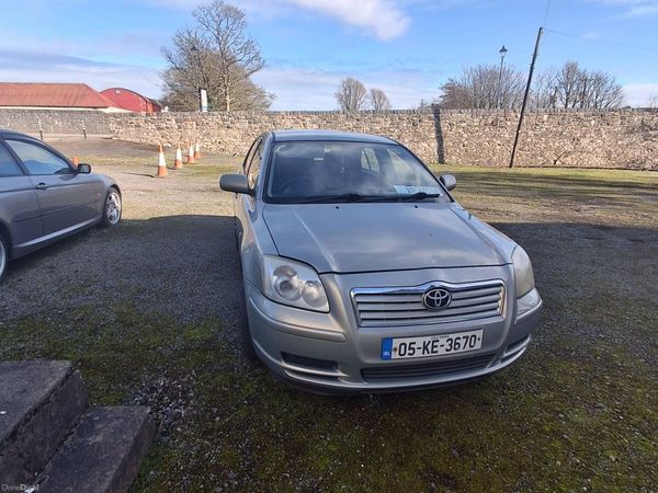 Toyota Avensis Saloon, Petrol, 2005, Green