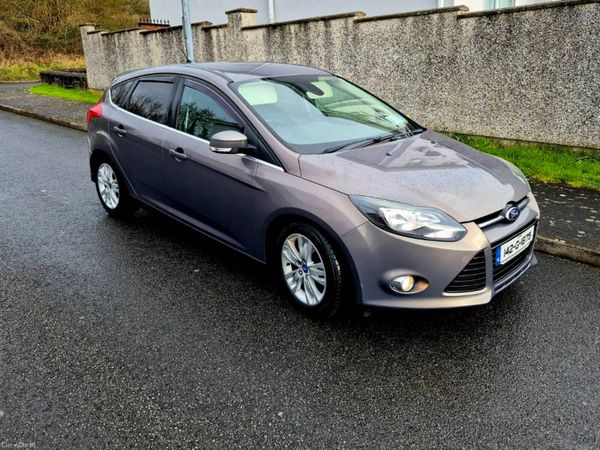 Ford Focus Hatchback, Diesel, 2014, Brown
