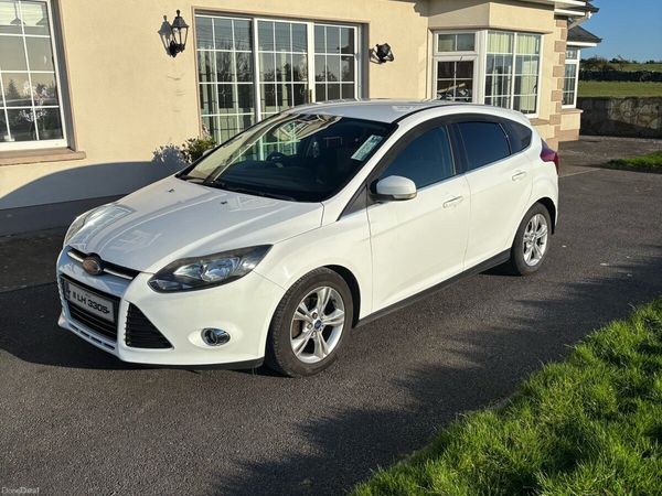 Ford Focus Hatchback, Diesel, 2011, White