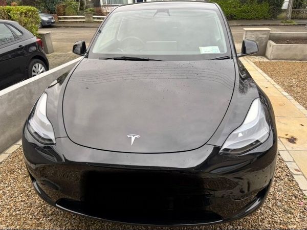 Tesla Model Y MPV, Electric, 2023, Black