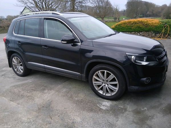 Volkswagen Tiguan SUV, Diesel, 2014, Black