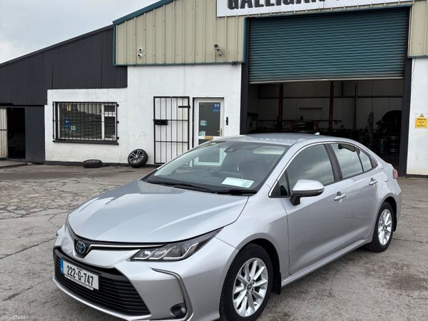 Toyota Corolla Saloon, Petrol Hybrid, 2022, Grey