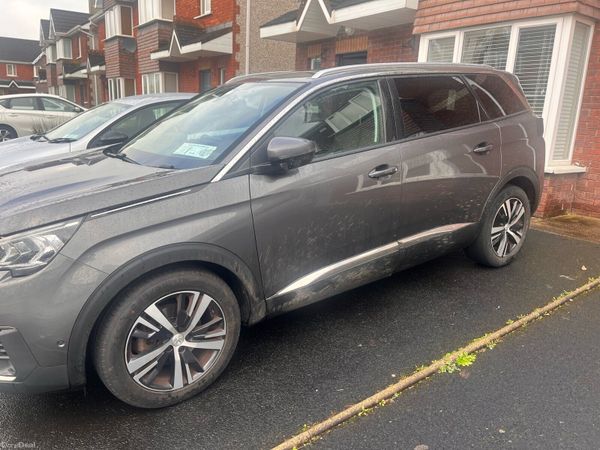 Peugeot 5008 MPV, Diesel, 2018, Grey