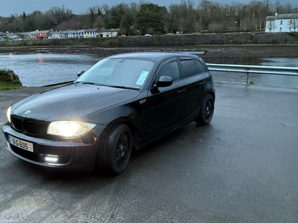 BMW 1-Series Hatchback, Diesel, 2011, Black