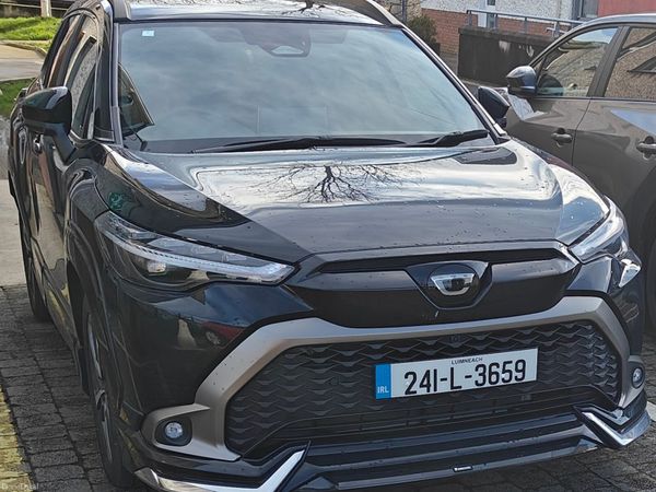 Toyota Corolla Hatchback, Petrol Hybrid, 2024, Black