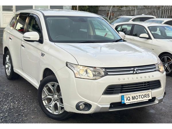Mitsubishi Outlander SUV, Petrol Plug-in Hybrid, 2014, White