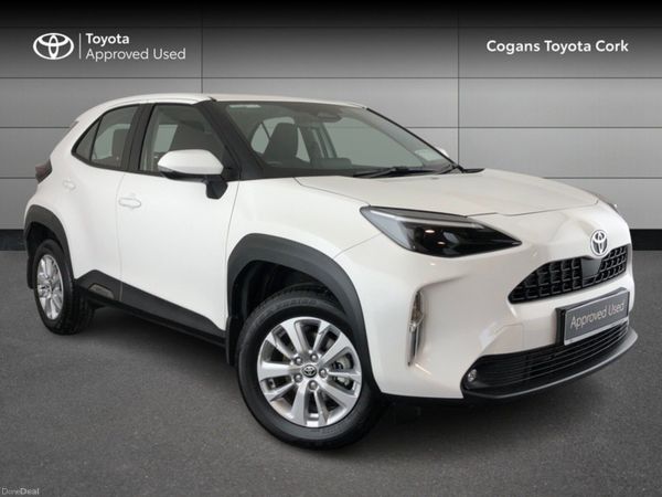 Toyota Yaris Cross SUV, Petrol Hybrid, 2025, White